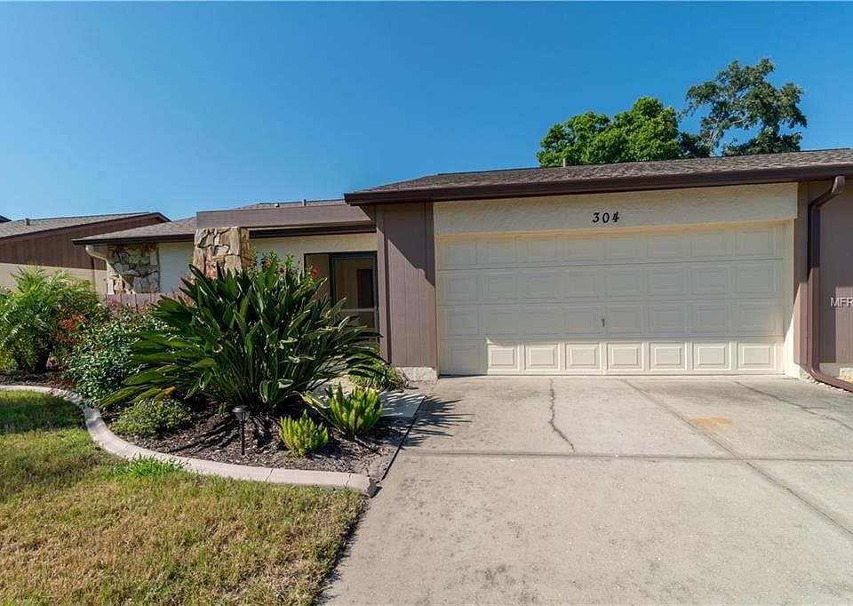 1st image of 304 Persimmon St #209