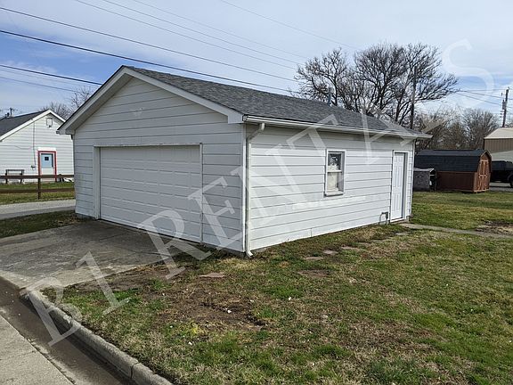 2nd image of 701 Centennial St