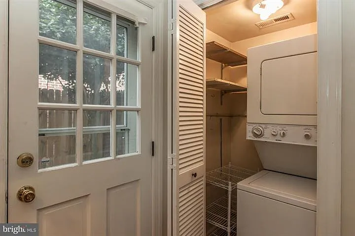 211 S Fayette St — Photo 13