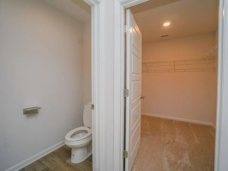 2379 Kirkwood Dr — Photo 23