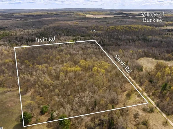 9491 Sands Rd, Kingsley, MI 49649