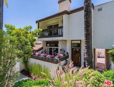 17213 Palisades Cir, Pacific Palisades, CA, 90272