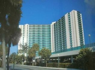 100 Bayview Dr, Sunny Isles Beach, FL 33160