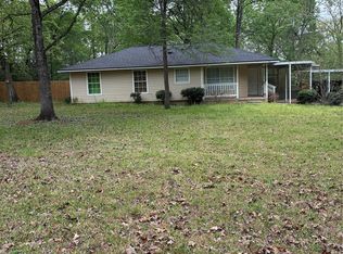 47 Jackson Rd, Huntsville, TX 77320