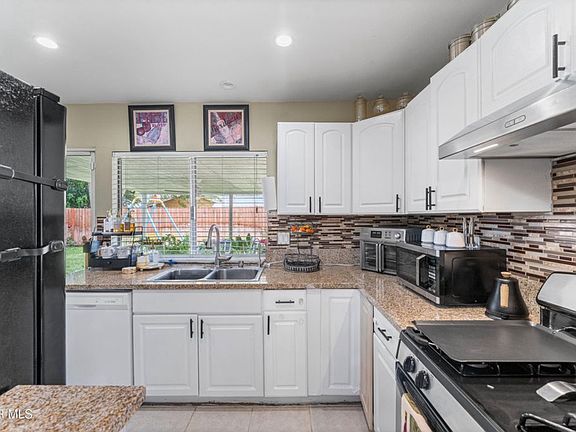 4th image of 44202 4th St E