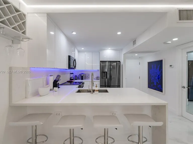2301 Collins Ave #529 — Photo 13