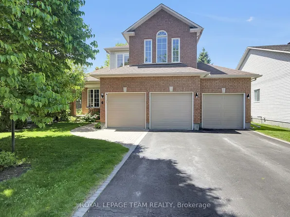 4 Maple Stand Way, Ottawa, ON K2G 6P3