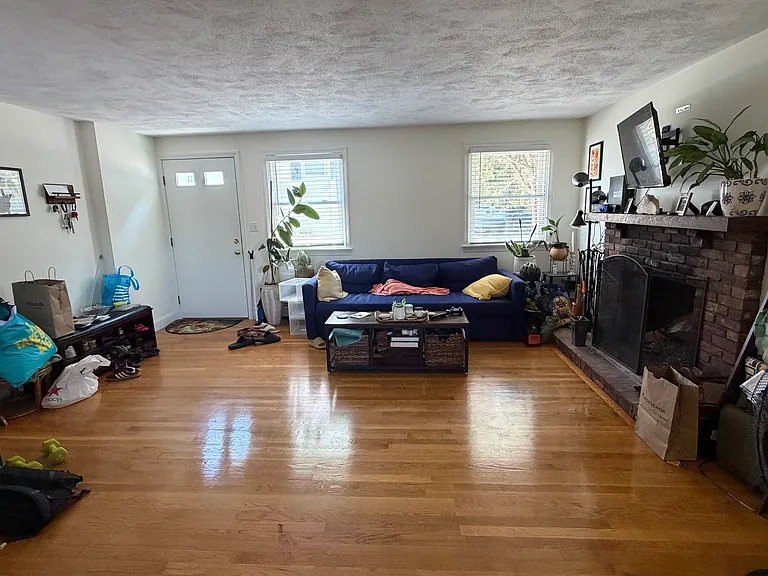 106 Green St #1 — Photo 14