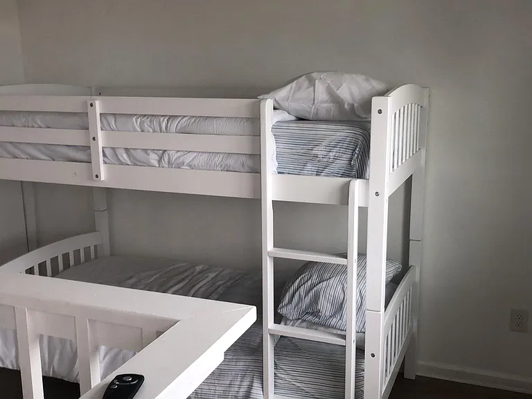 4th Floor Bonus room