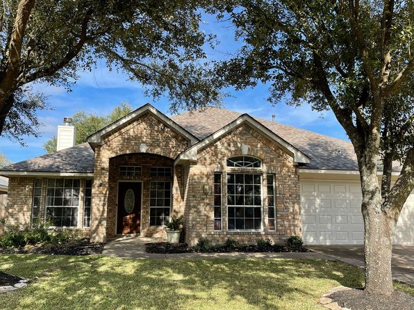 4415 Hunters Lodge Dr