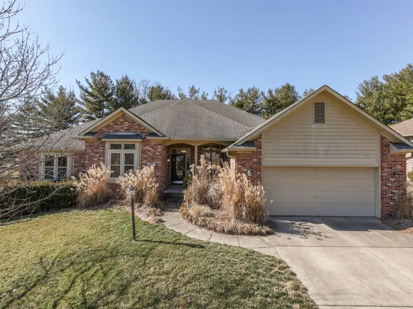 924 Silver Valley Cir, Greenwood, IN 46142