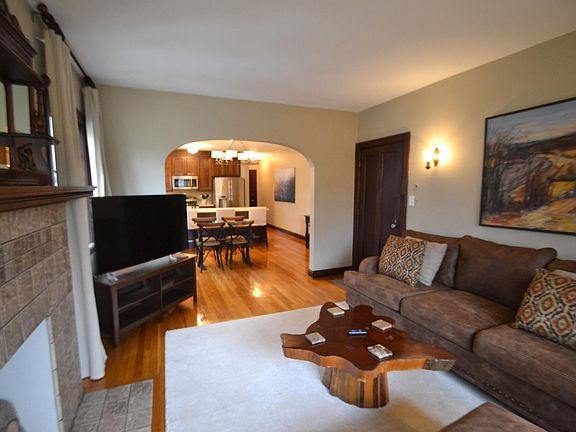 3rd image of 4131 Floral Ave APT 3
