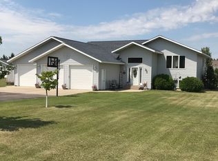 102 Pheasant Run, Perham, MN 56573