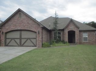 301 S Friendly Rd, Midwest City, OK 73130