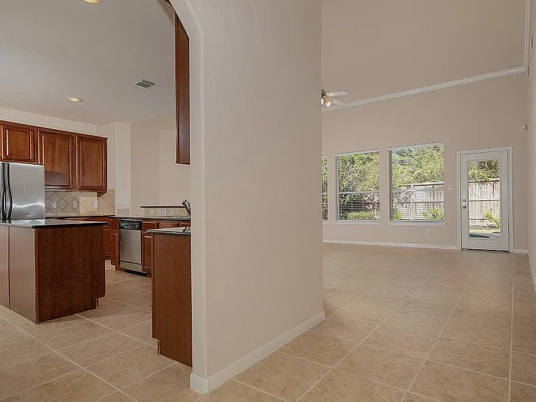 47 N Spinning Wheel Cir — Photo 6