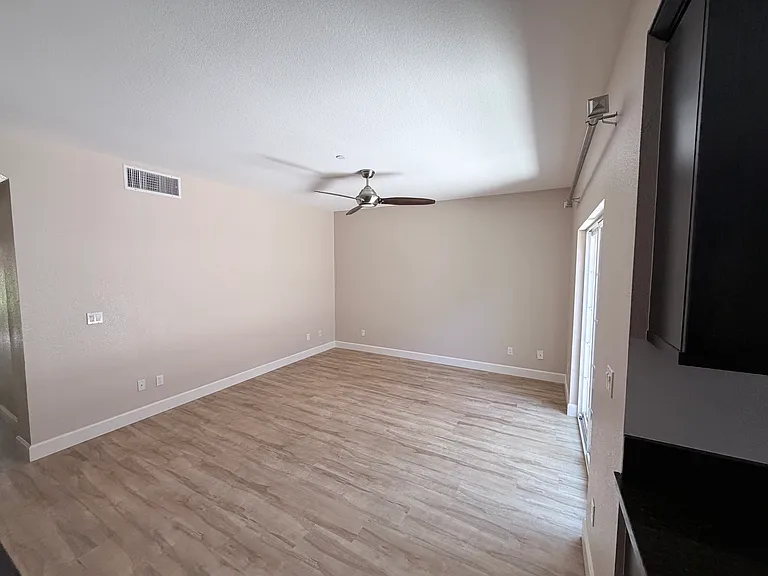 1189 Galeria Cir — Photo 9