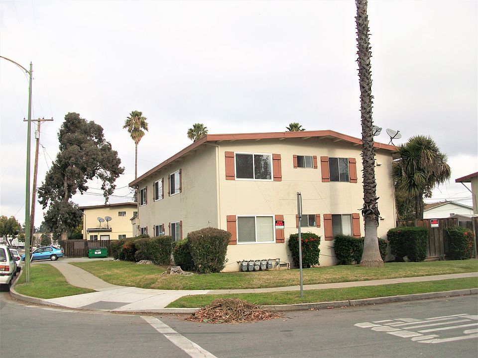 1st image of 1809 Bradford Way APT D