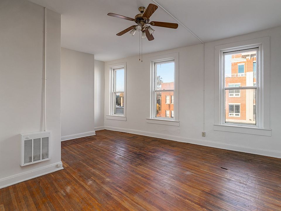 1st image of 1128-1130 N High St #F