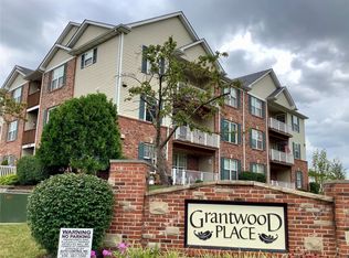 11087 Gravois Rd APT 102, Saint Louis, MO 63126