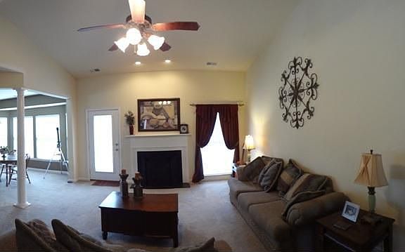 3rd image of 1002 Quillan Ct