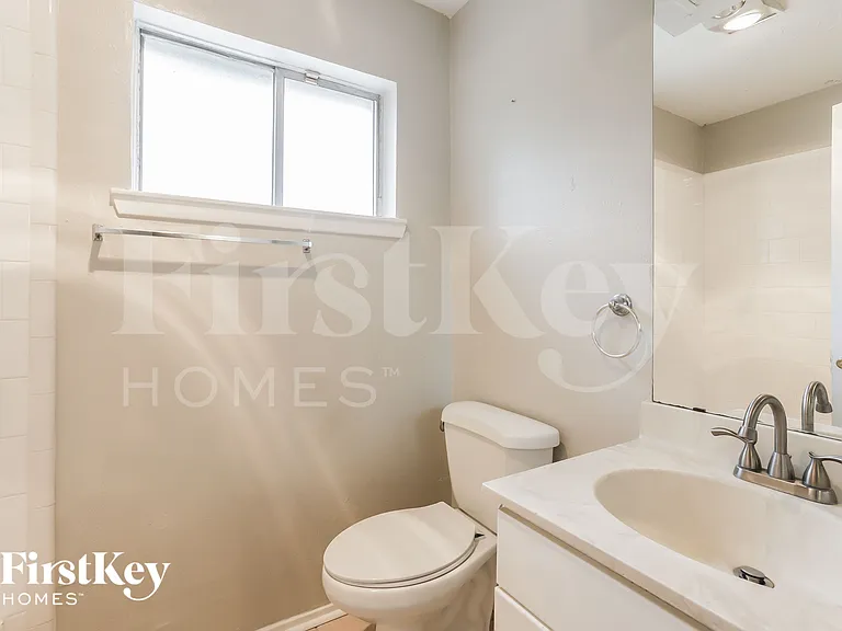 4426 Adonis Dr — Photo 10