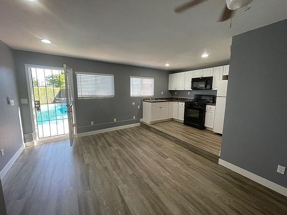 2nd image of 8411 Casaba Ave