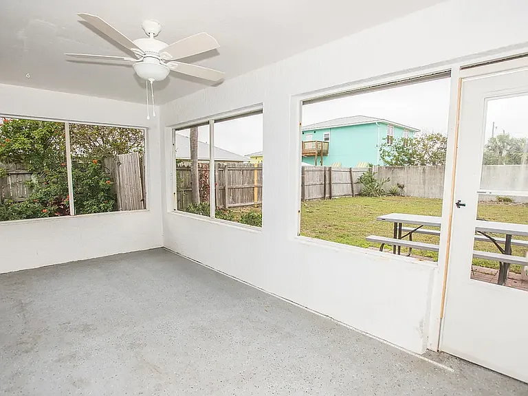 172 Lee Ave — Photo 24
