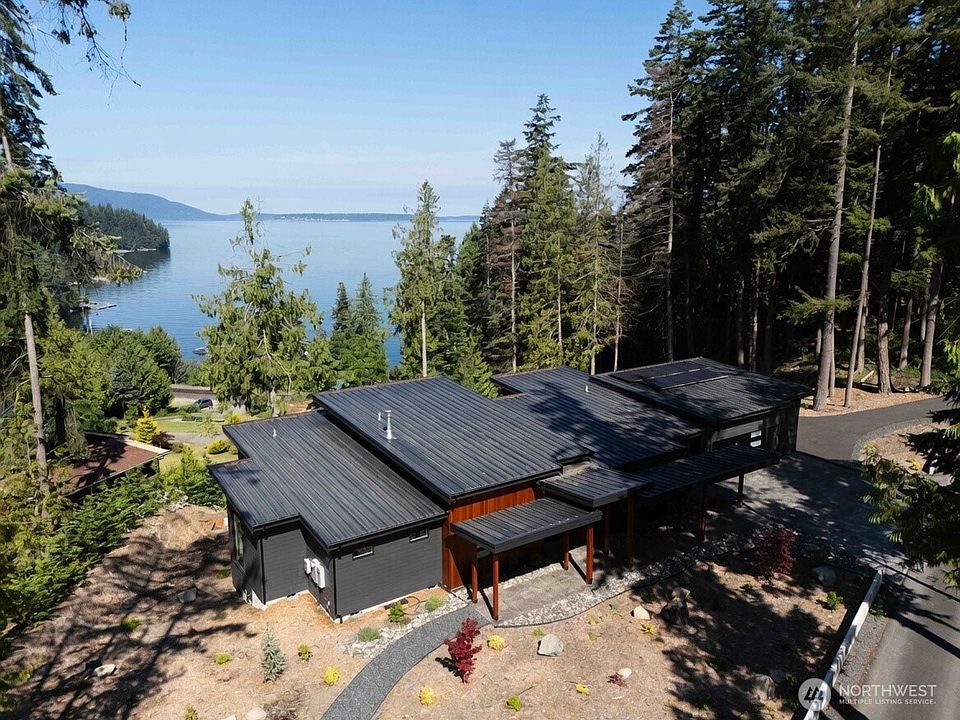 1st image of 166 Soundview Drive
