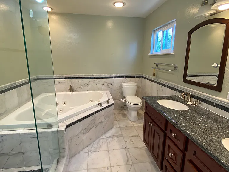 370 Colville Dr — Photo 21