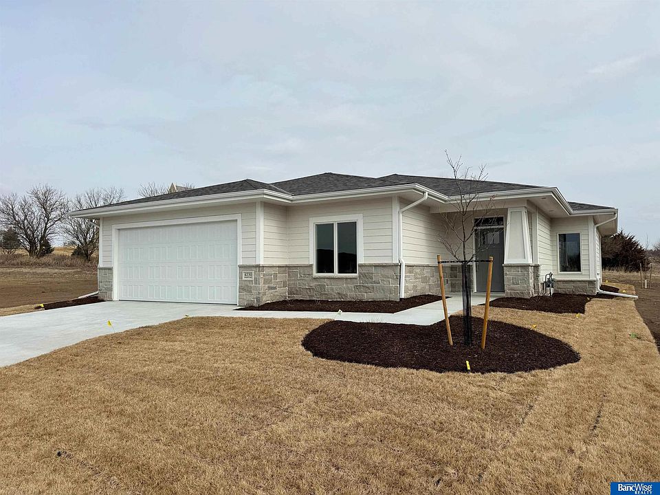 2nd image of 4230 Bluebell Ct