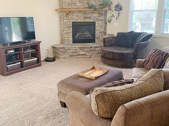 3rd image of 2503 Dover Ct