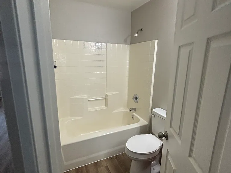 6081 Las Nubes Dr — Photo 10