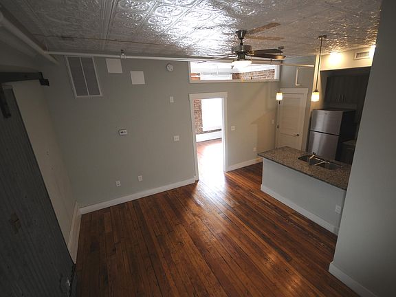 2nd image of 117 W Broad St #T06