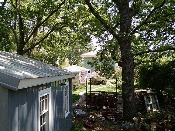 4th image of 206 N Vine St