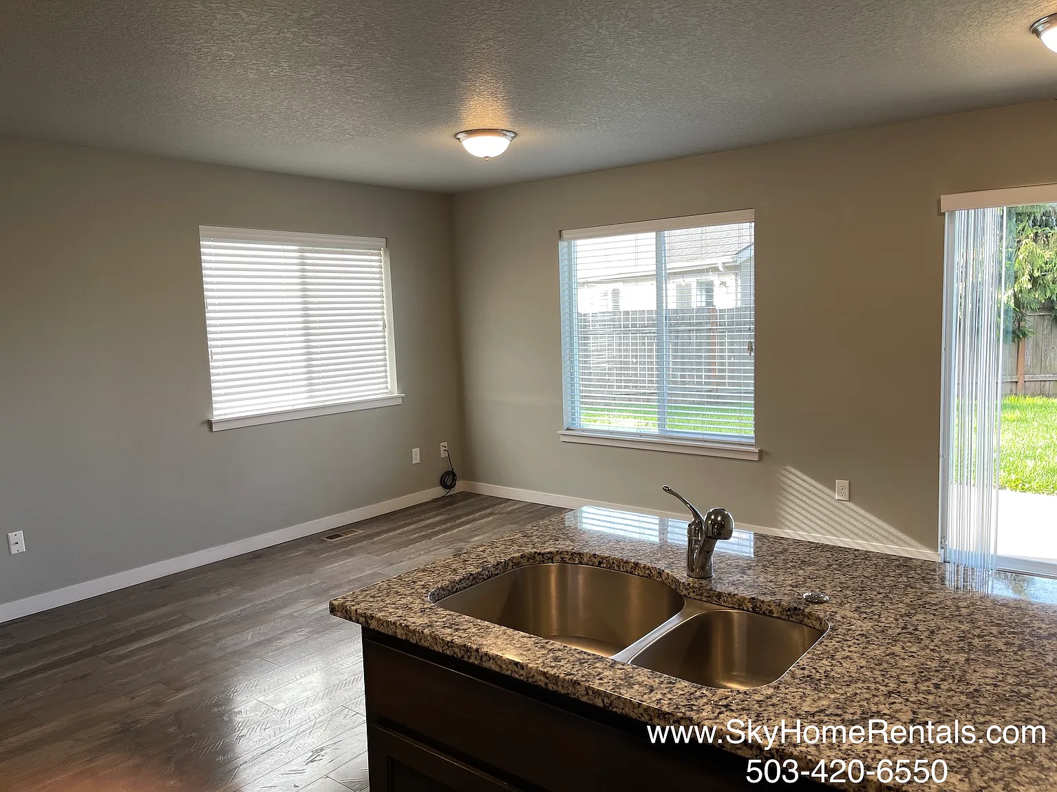3 bed, 2.5 bath, 1248 sqft, $2,250 — Photo 3