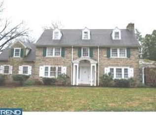 209 Golfview Rd, Ardmore, PA 19003