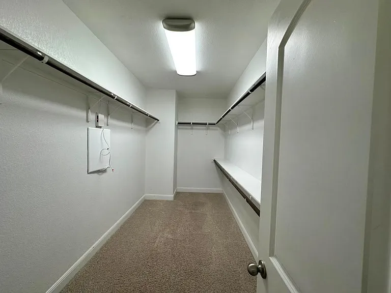 3004 Desert Shade Bnd — Photo 13