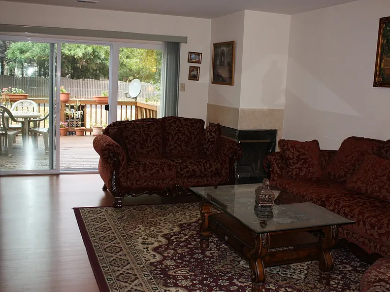 44 Whitby Cir #44 — Photo 4