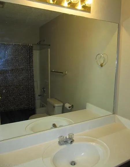 1028 We Ross Pkwy W — Photo 3