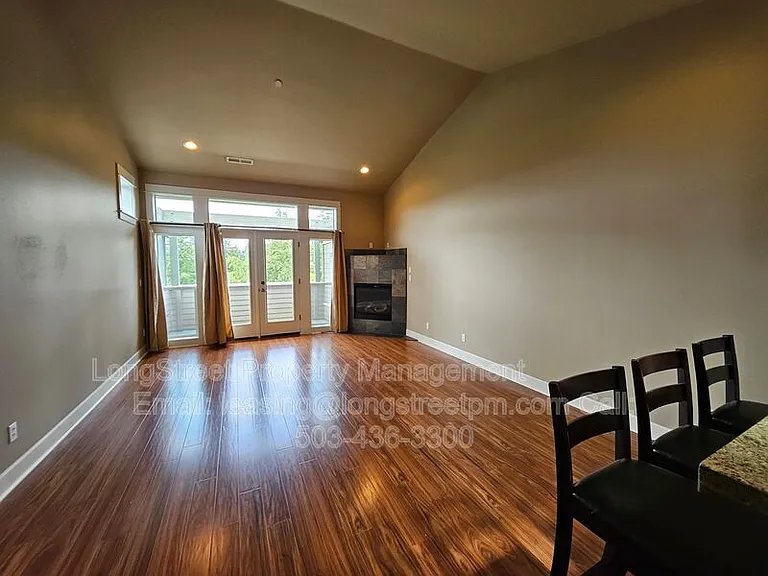 10225 SE Bristol Ln — Photo 6