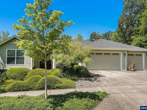 4487 NW Honeysuckle Dr, Corvallis, OR 97330