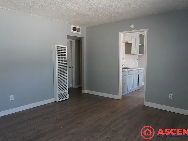 117 Woodrow Avenue — Photo 4