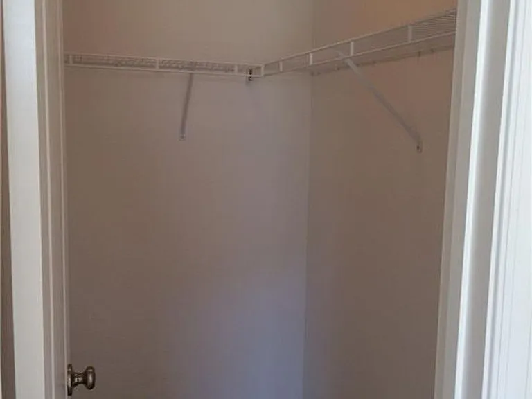 604 Teton Cir — Photo 15