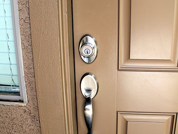 2nd image of 1324 E Weatherby Way