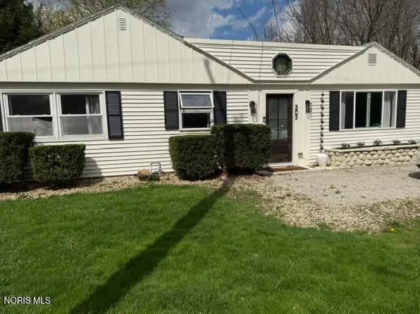 302 Kilbourne St, Sycamore, OH 44882