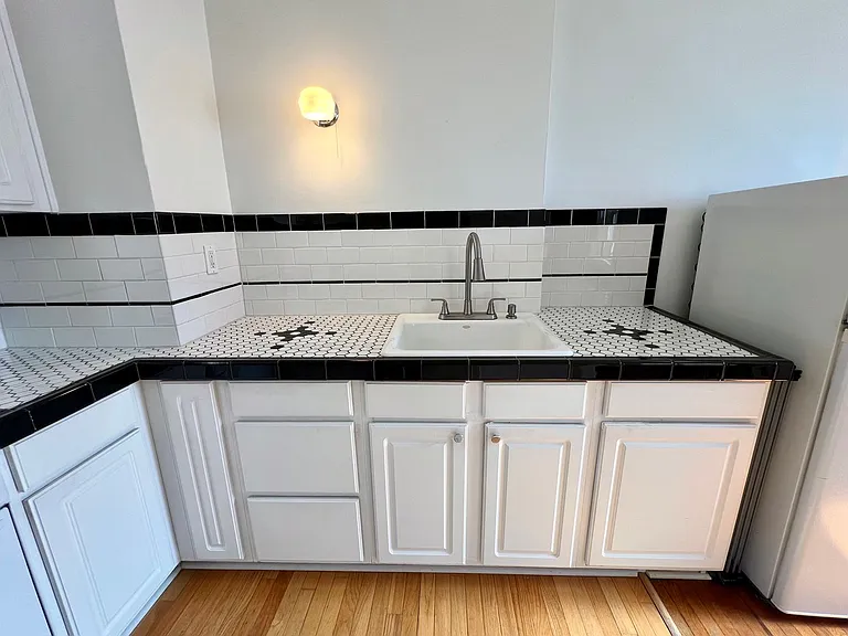 2015 NW Flanders St #502 — Photo 13