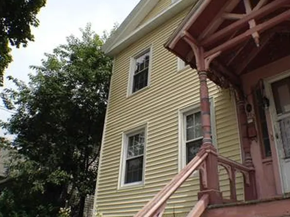 373 Lenox St, New Haven, CT 06513