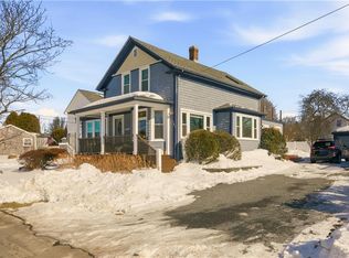 181 Center Ave, Middletown, RI 02842