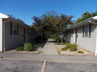 817 S 9th St, Herrin, IL 62948