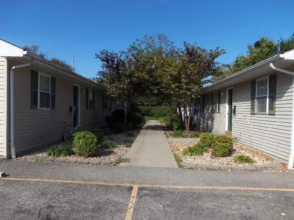 817 S 9th St, Herrin, IL 62948